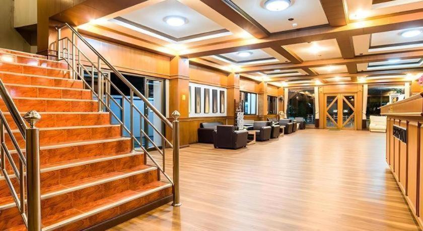 B2 Chiang Rai Night Bazaar Boutique & Budget Hotel Kültér fotó
