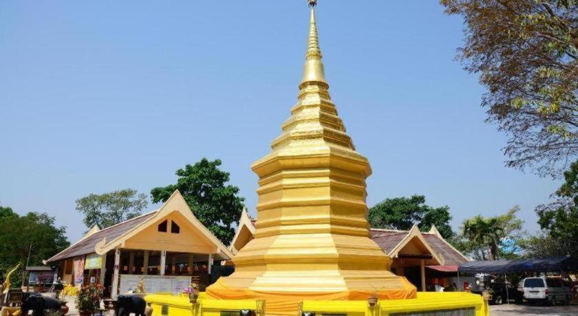 B2 Chiang Rai Night Bazaar Boutique & Budget Hotel Kültér fotó